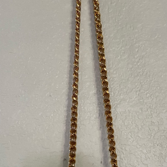 AUTHENTIC CHANEL Gold Brocade Evening Clutch w/ gold hardware shoulder strap - Picture 2 of 11